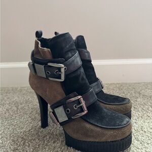 BCBG Generation Warner Platform Boots